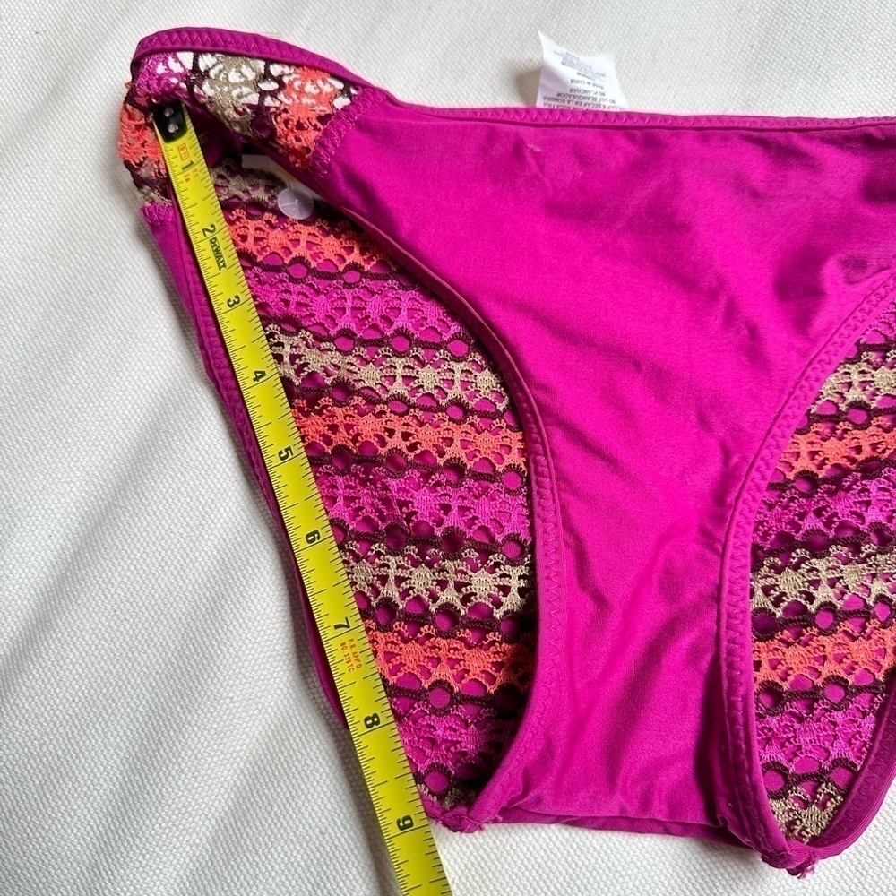 BECCA by Rebecca Virtue Becca Virtue Hipster Bottom, XS/XP Pink Crochet 3477 - Picture 7 of 11